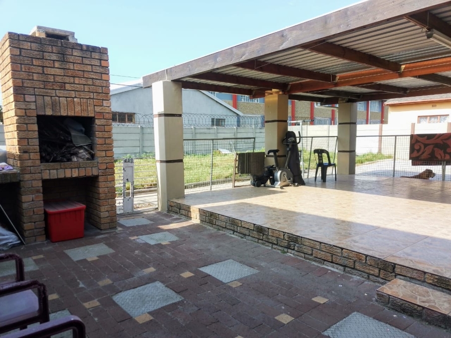 3 Bedroom Property for Sale in Belhar Western Cape